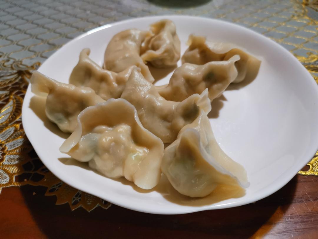 猪肉菜馅饺子     基础饺子的包法