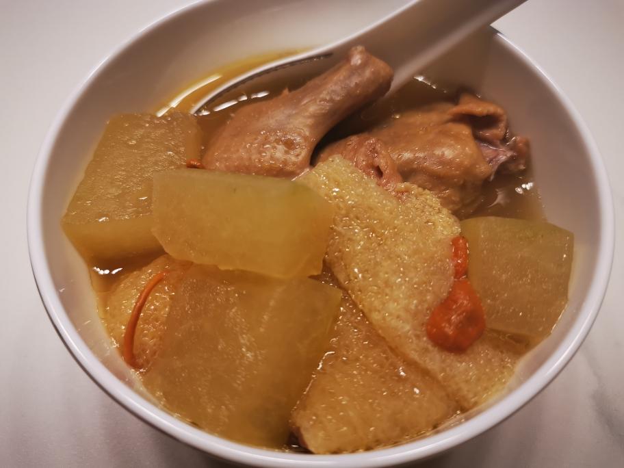 冬瓜竹荪鸽子汤