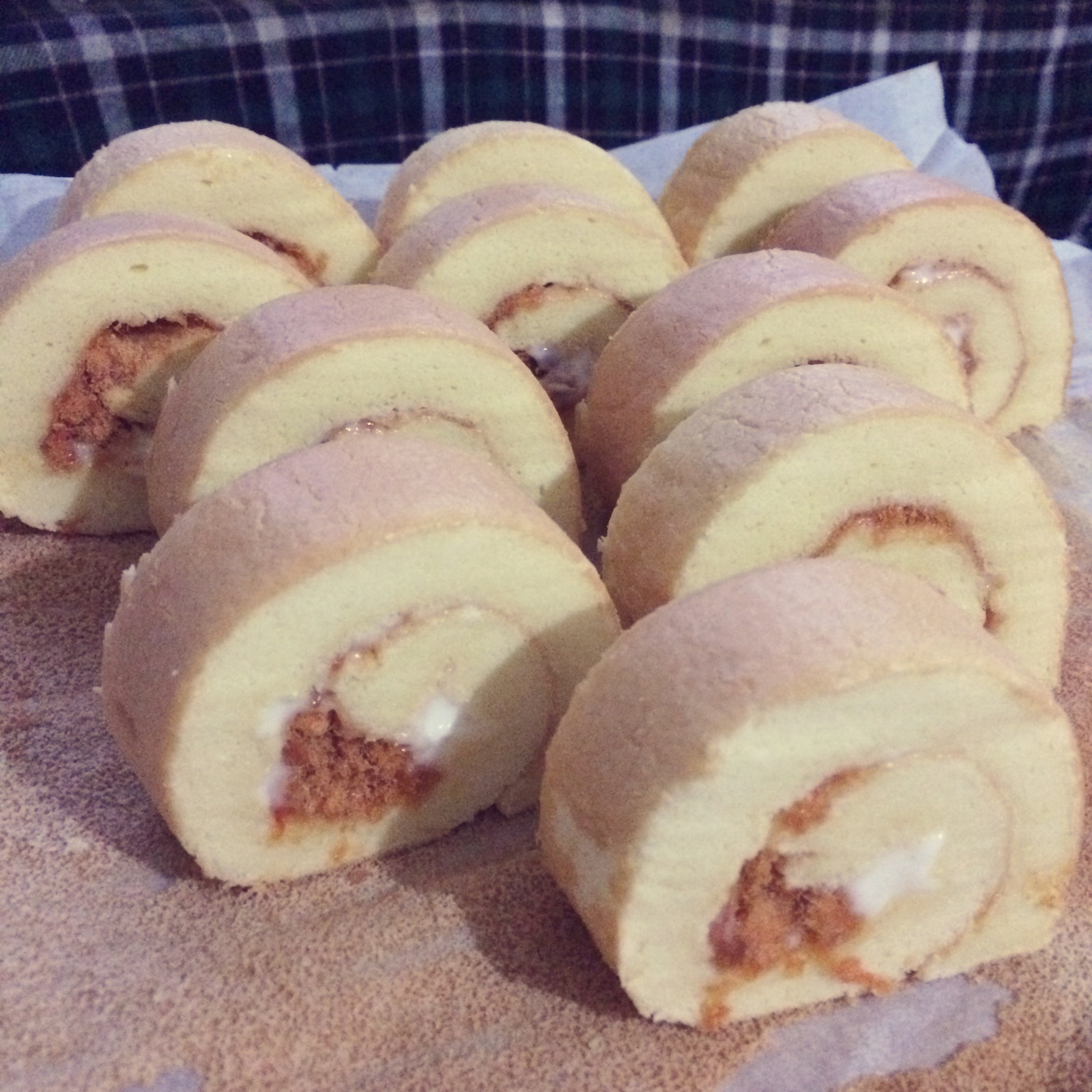 肉松戚风蛋糕卷