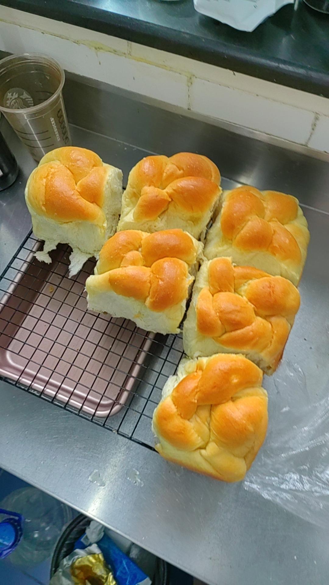 手揉老面包来啦