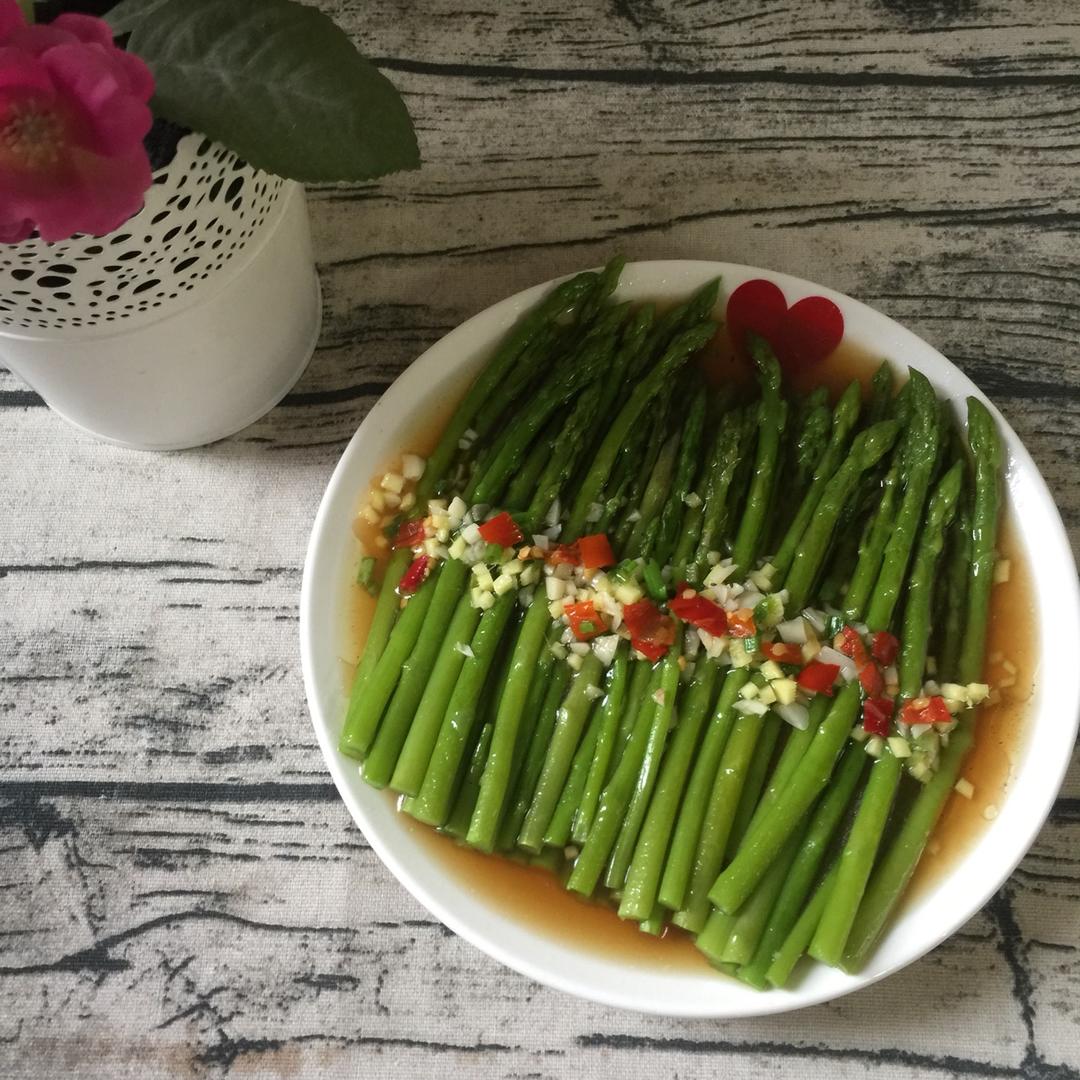 鲜味油淋芦笋