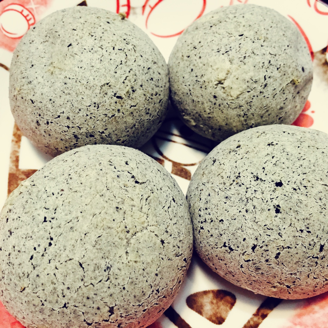 黑芝麻麻薯面包