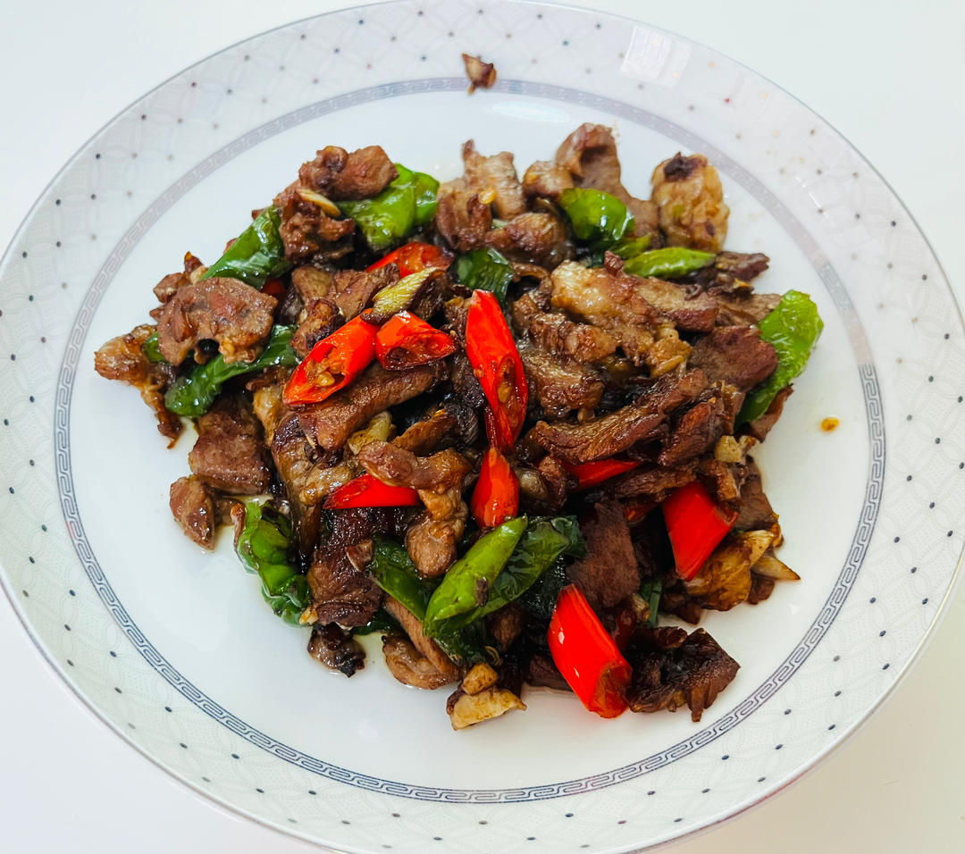 家常小炒牛肉（嫩滑爆赞）