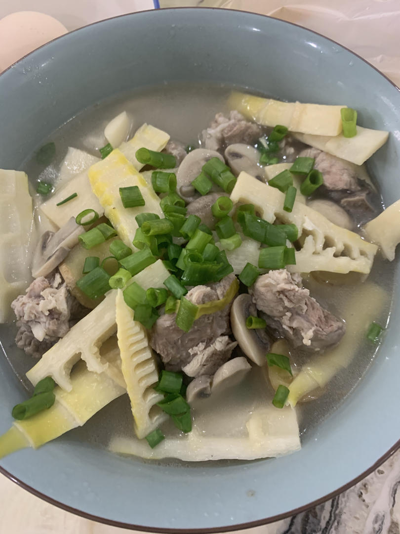 口蘑冬笋排骨汤