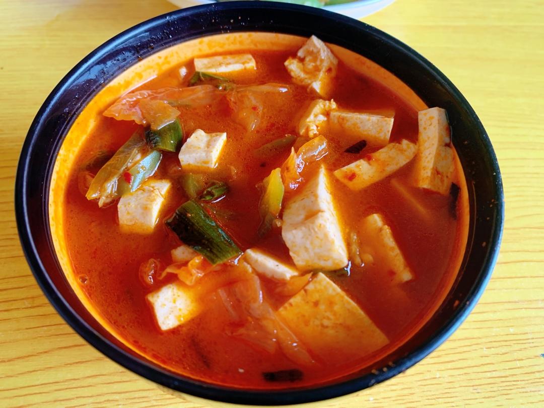 辣白菜豆腐汤