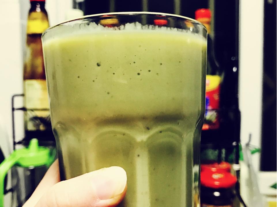 牛油果香蕉奶昔