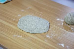 黑芝麻紫米奶油面包💗满满内馅😋香气十足的做法 步骤9