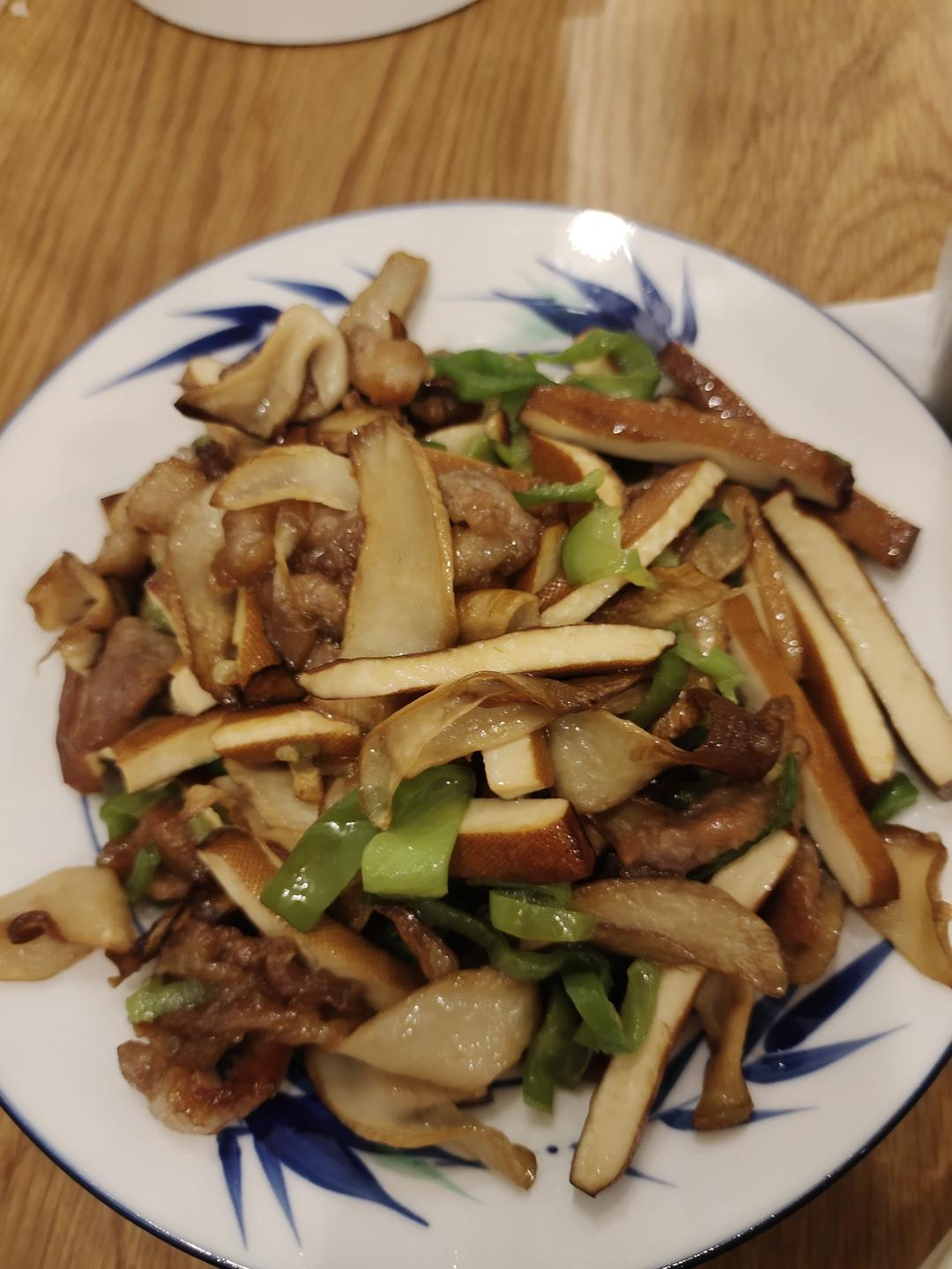杏鲍菇香干炒肉
