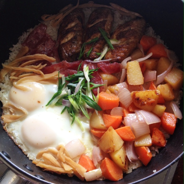 香肠煲仔饭