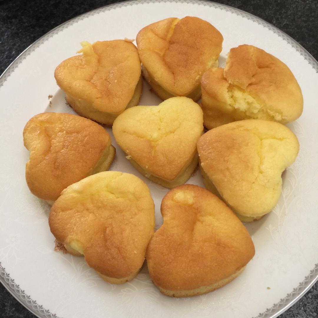 简单易做的-----酸奶鸡蛋糕（小蛋糕）