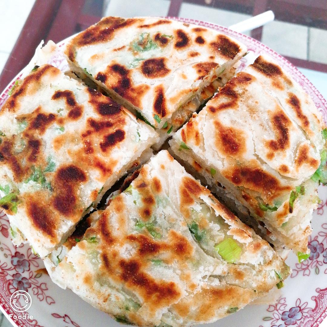 堂妈教你做飘香葱油饼