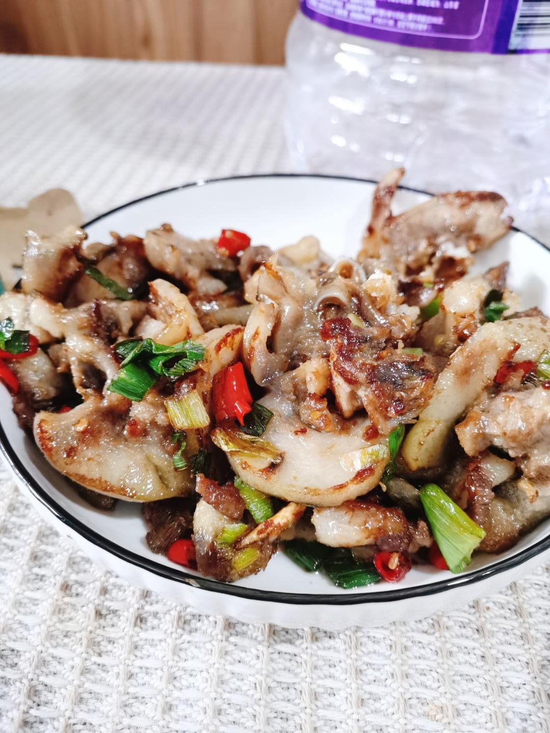 尖椒猪脸猪头肉