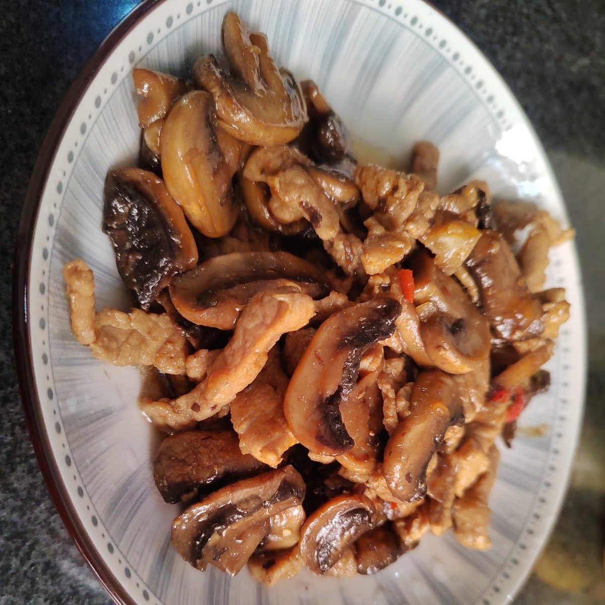 红烧蘑菇/炒口蘑