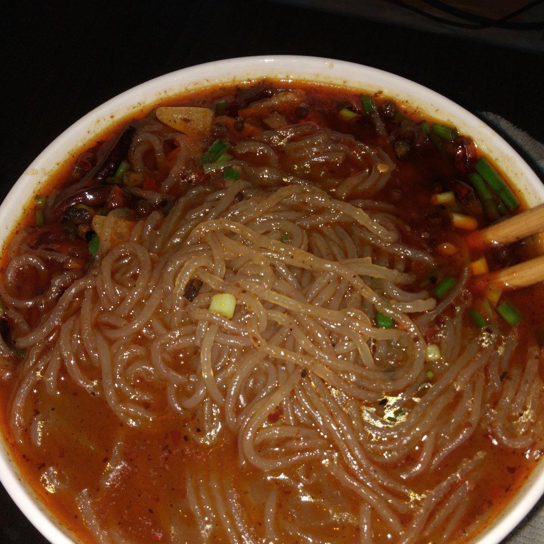 huang老师做的麻辣红薯粉
