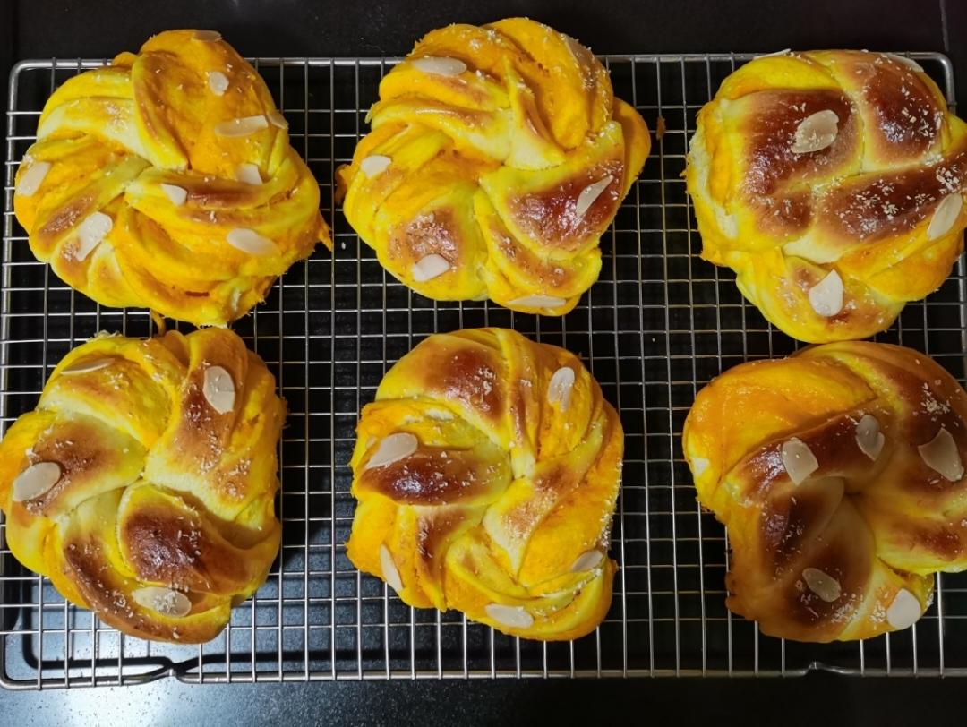 南瓜乳酪花环软欧🎃绵软香甜金灿灿♥️