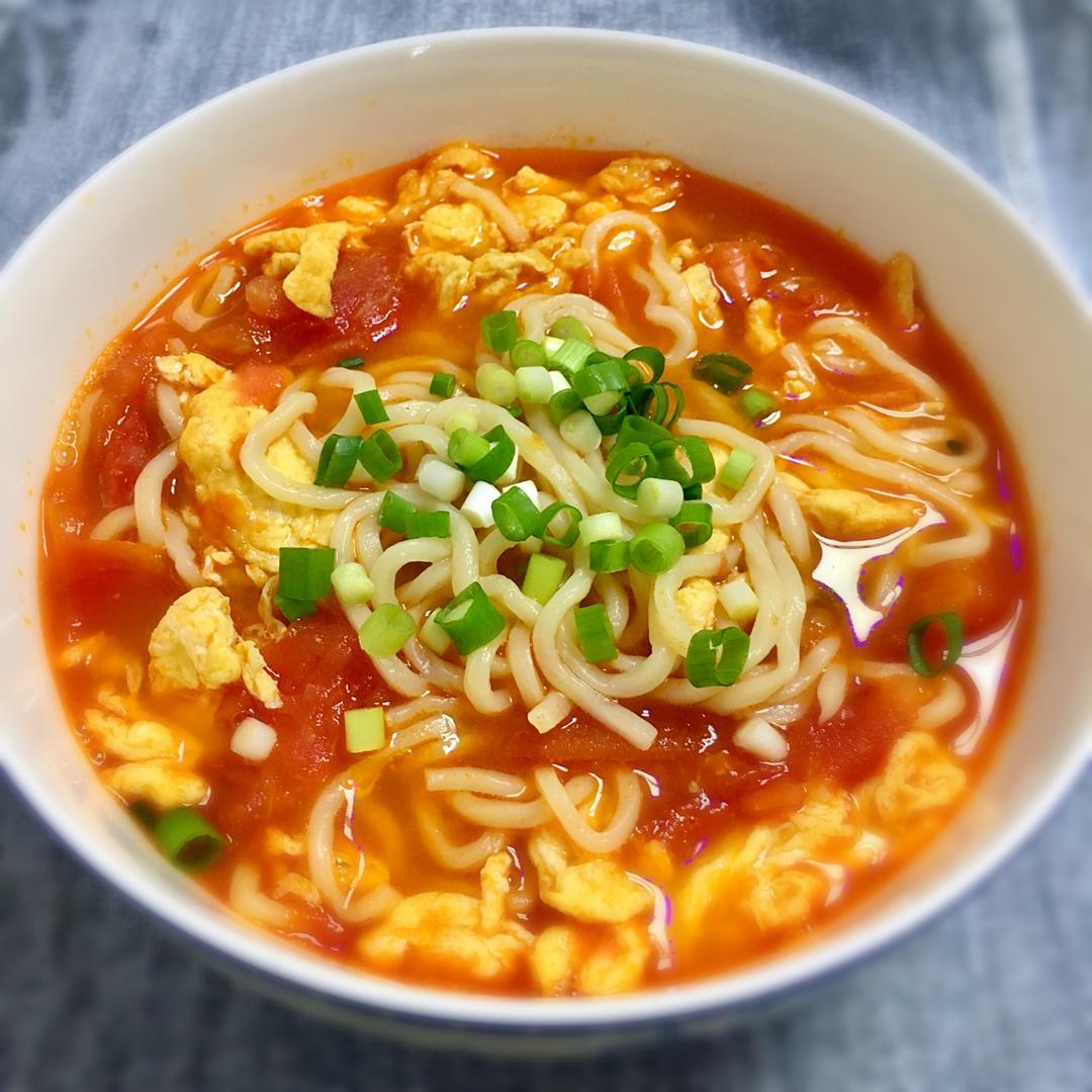 小甜甜q做的番茄鸡蛋面