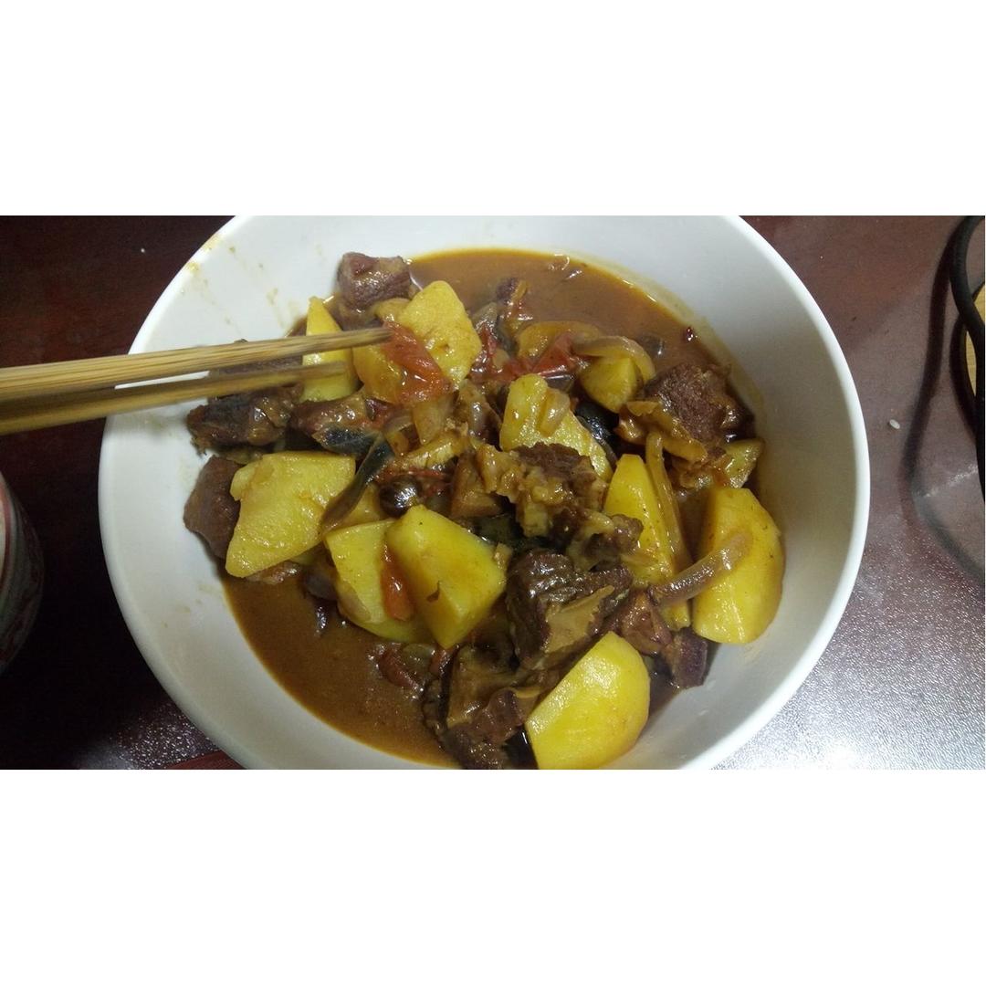 番茄土豆炖牛腩