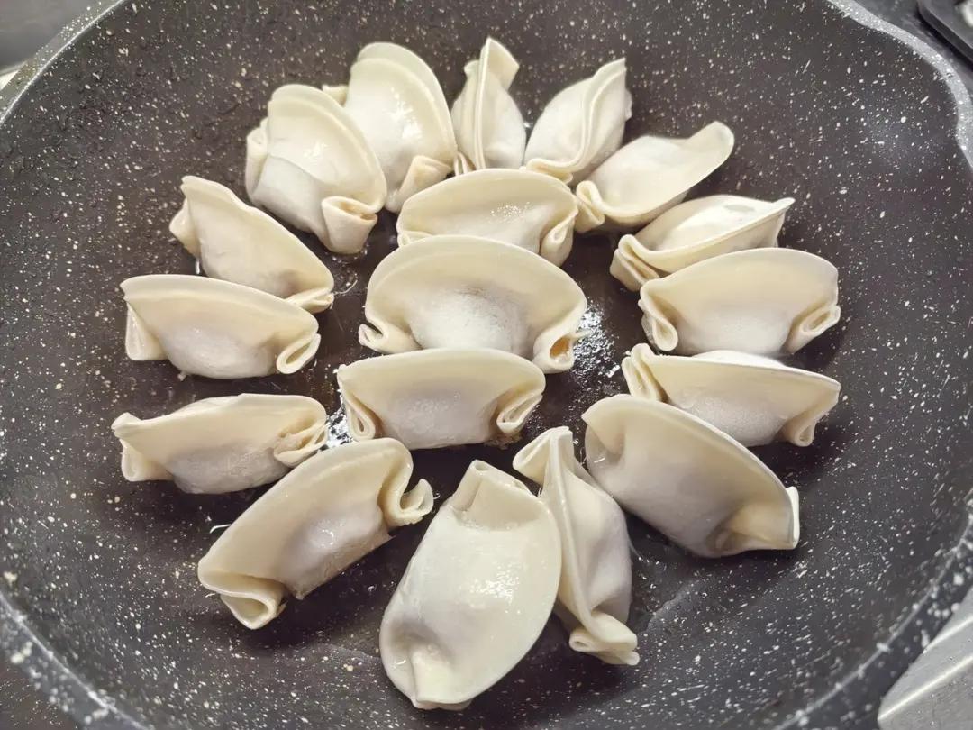 煎饺（速冻饺子）