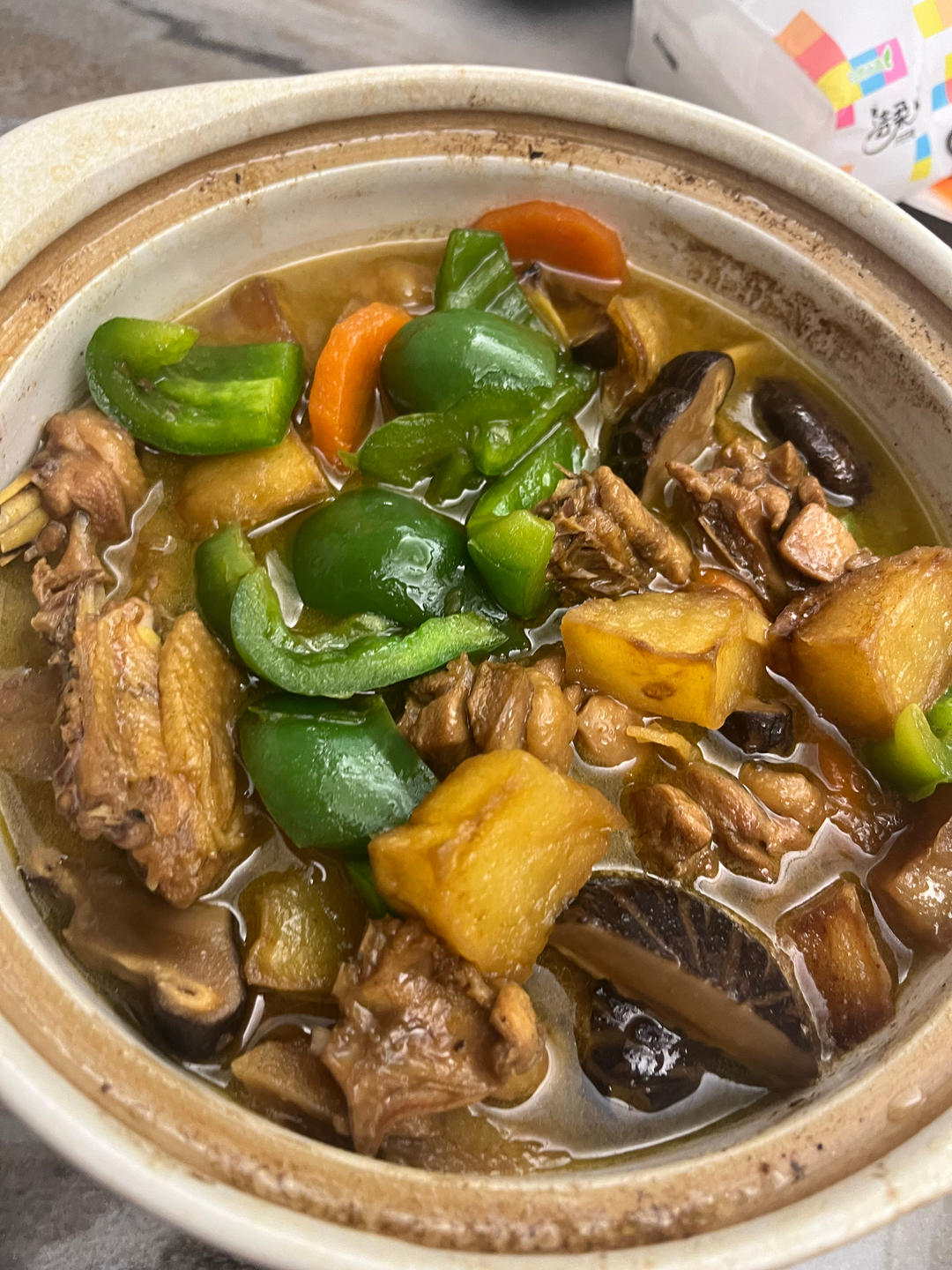 好吃到原地爆炸的黄焖鸡