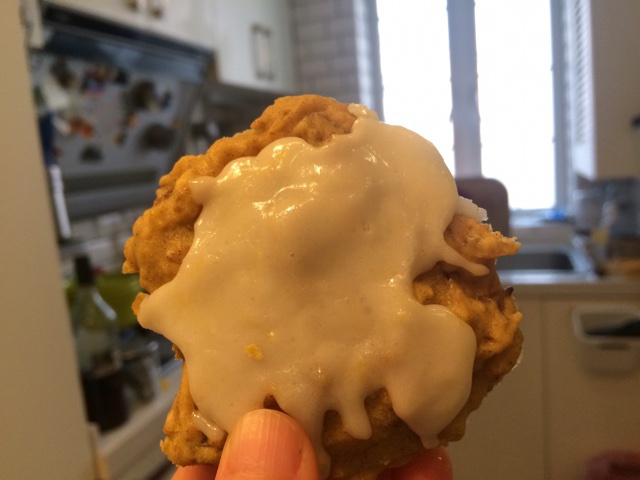 Chewy Gingerbread Cookies with Lemon Glaze软姜饼配柠檬糖霜