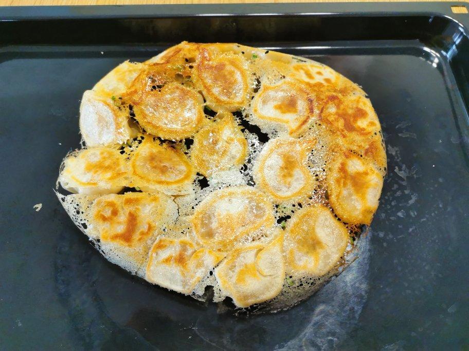 早餐来一锅香脆的生煎饺子