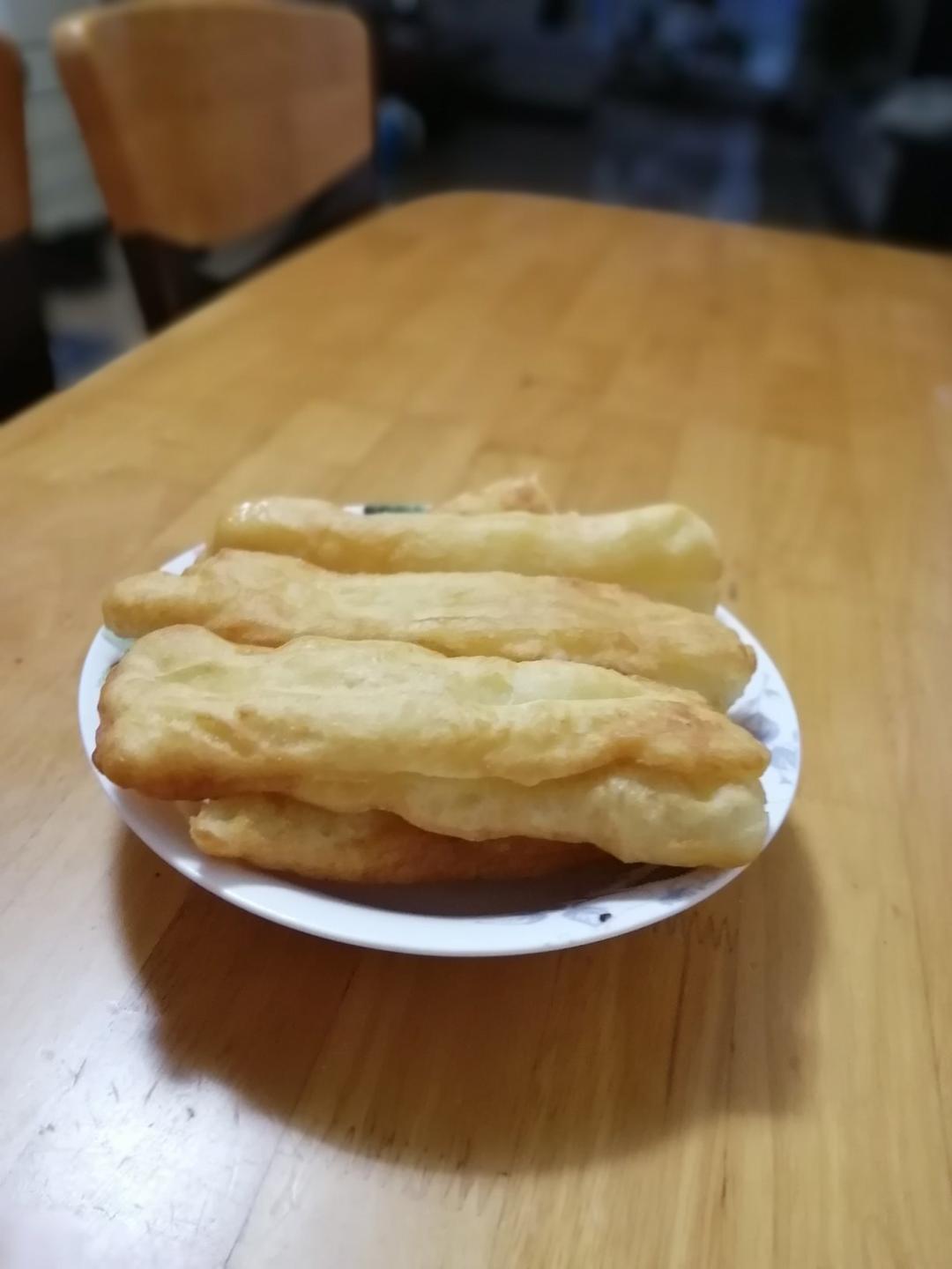 酥软小油条（早餐）