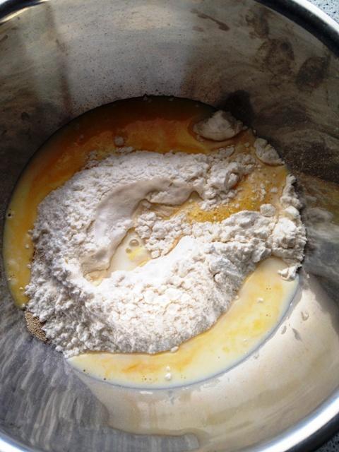 纯奶手撕吐司的做法 步骤1