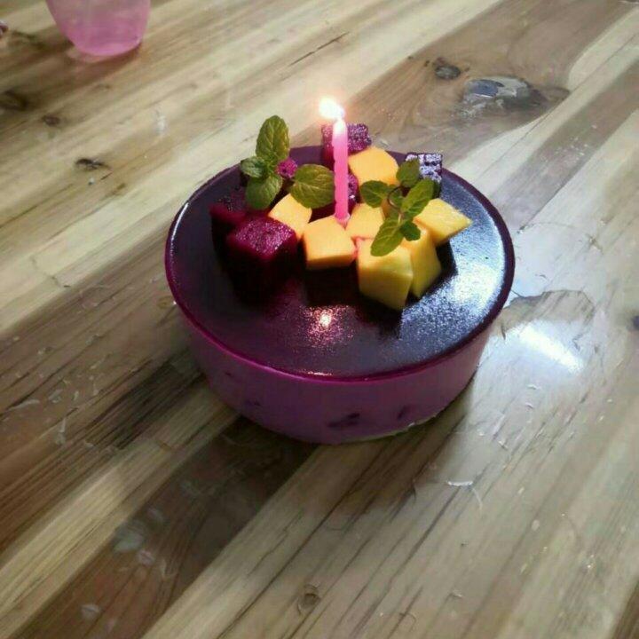 火龙果慕斯蛋糕