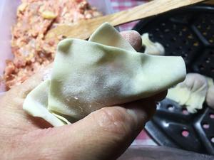 虾仁🍤笋丁鲜肉馄饨的做法 步骤4