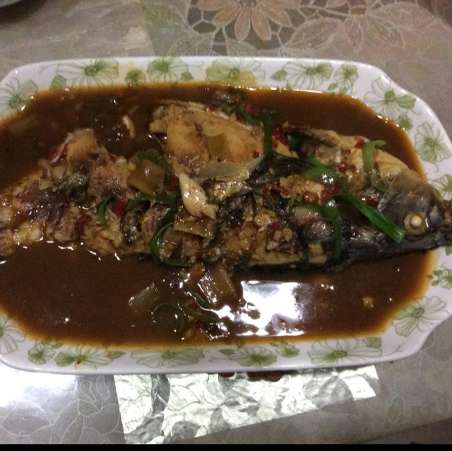 红烧鲤鱼
