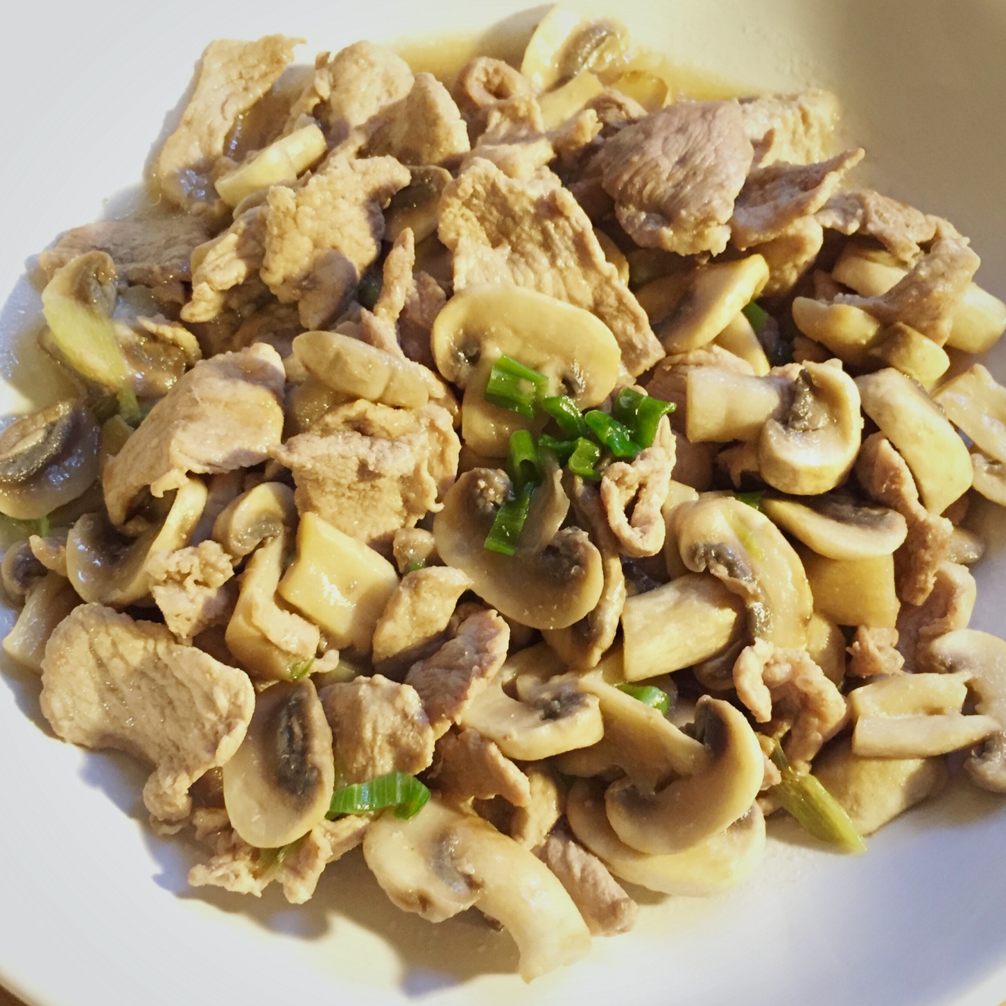 蘑菇炒肉片