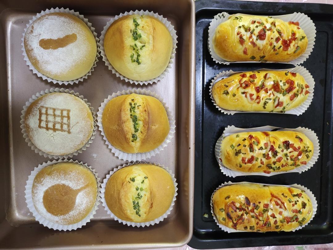 火腿香葱肉松面包