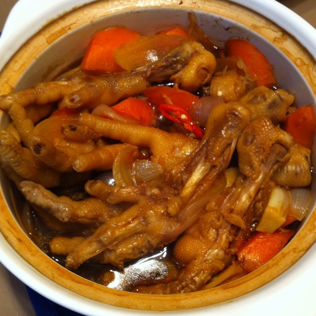 煲煲甜丝丝香辣鸡爪