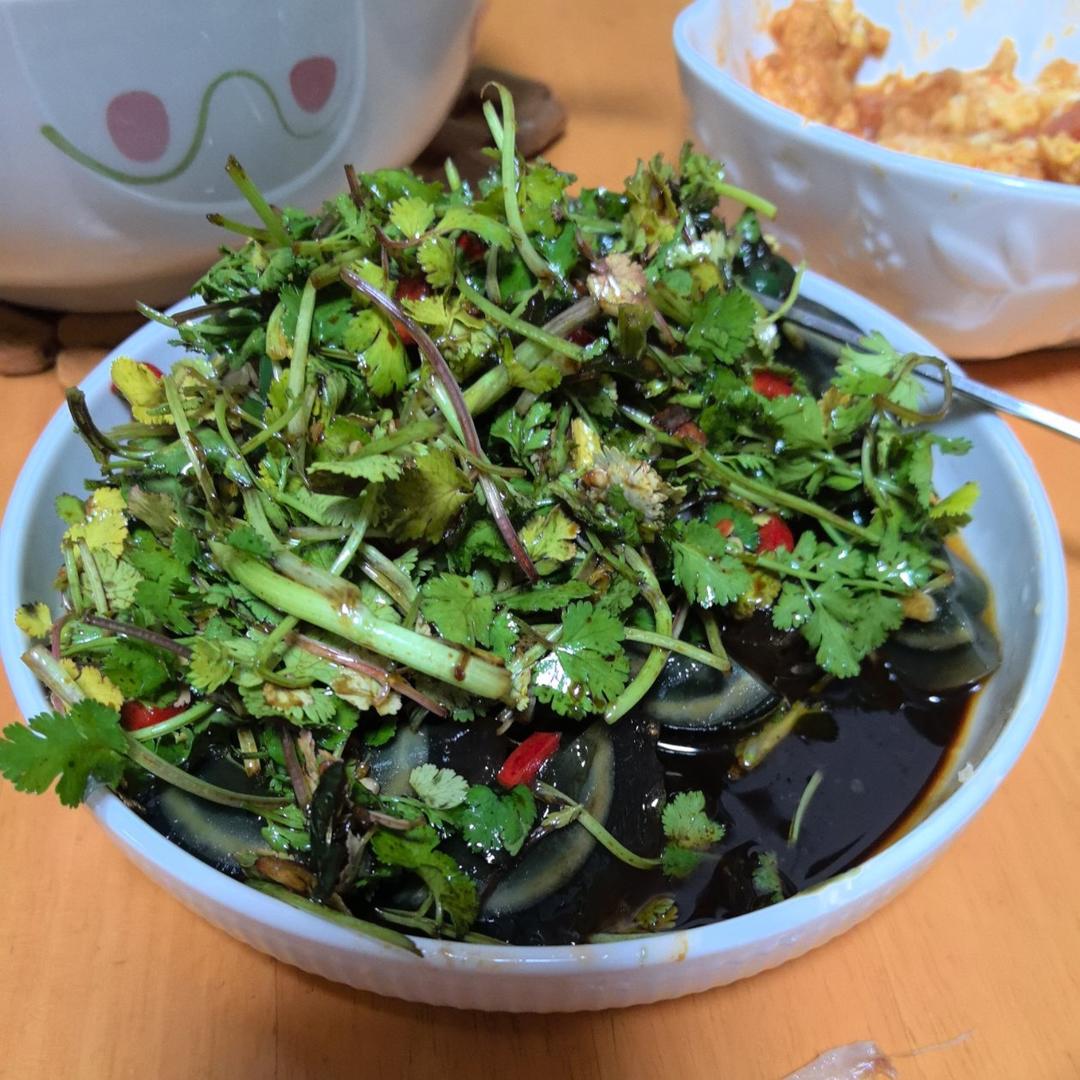 凉拌皮蛋