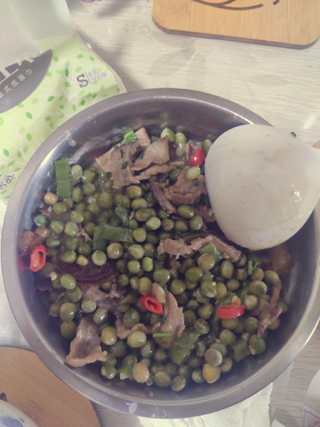超级好吃的豌豆炒肉