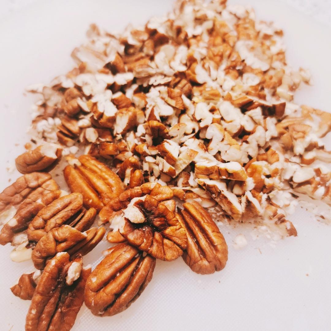 小嶋流美的山核桃雪球饼