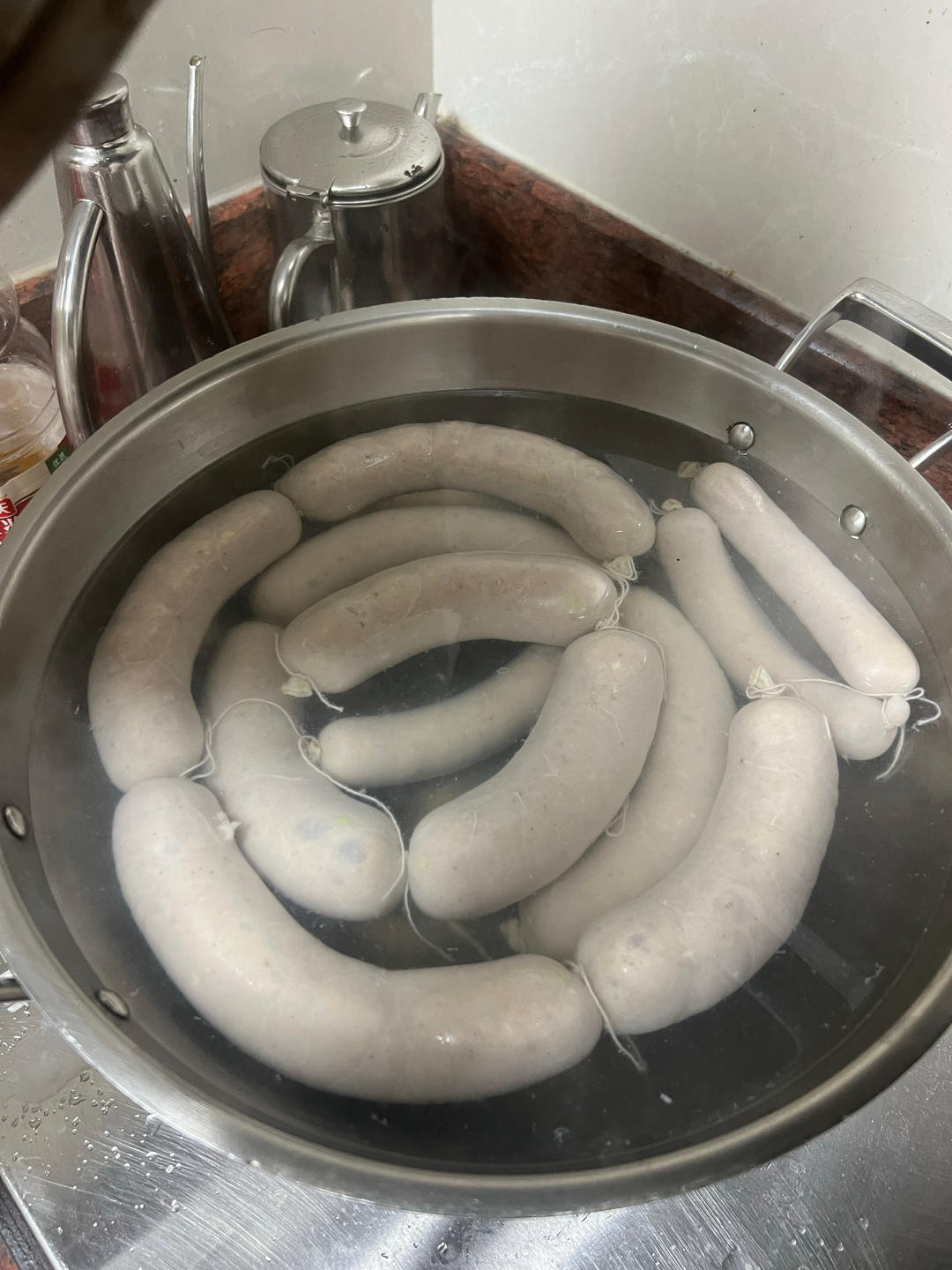 肉粉肠