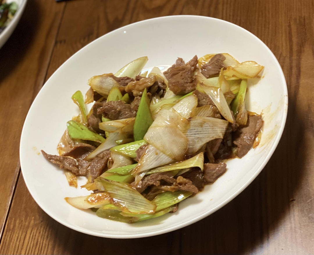 【嗷呜】老北京葱爆羊肉