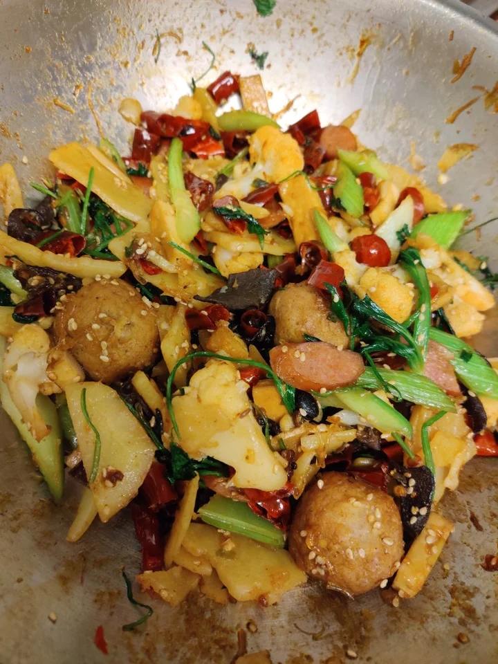 火锅底料变身麻辣香锅