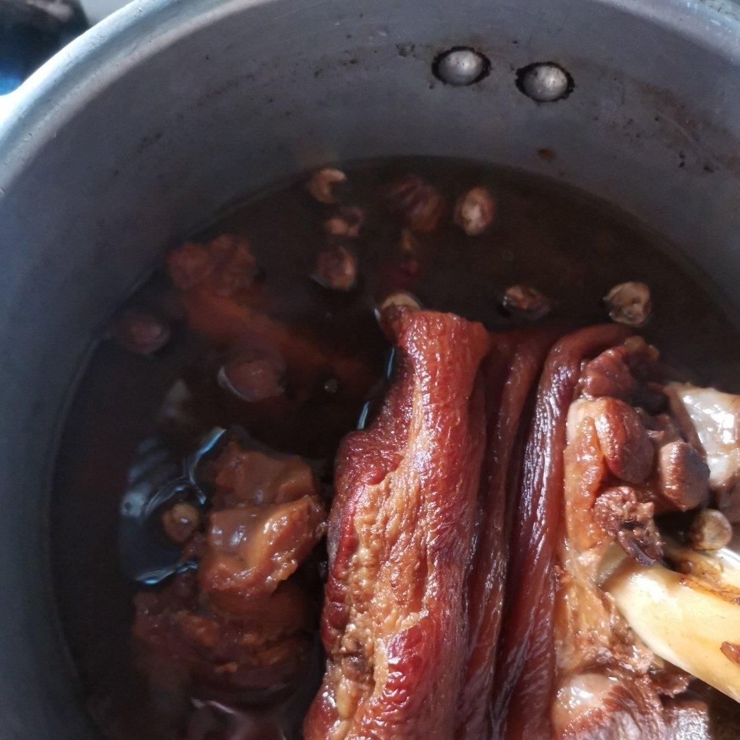 【红烧肘子】（家庭版卤蹄膀）