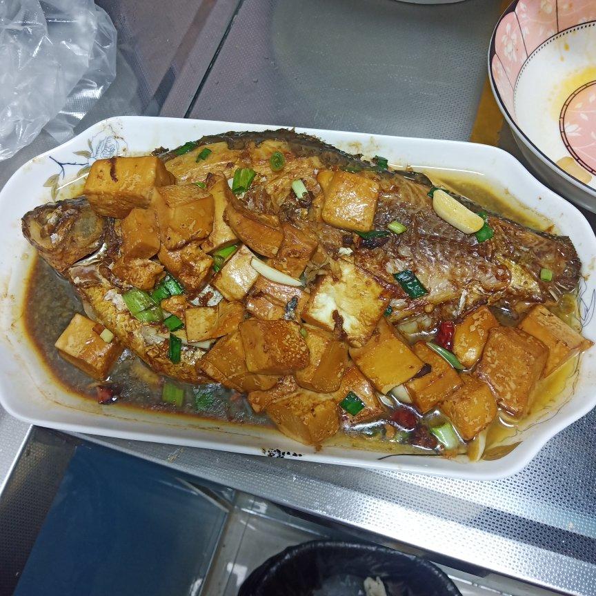 下饭的家常红烧鱼