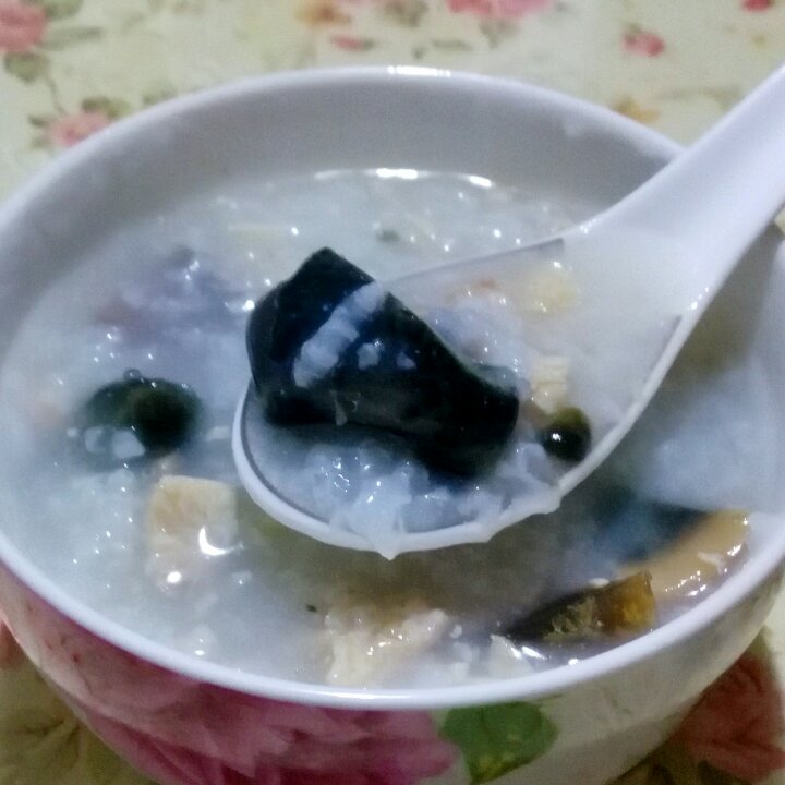 皮蛋瘦肉粥