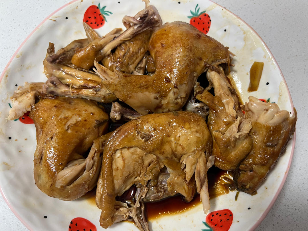 懒人版电饭煲焖整鸡（不加一滴水，肉质酥烂入味！）