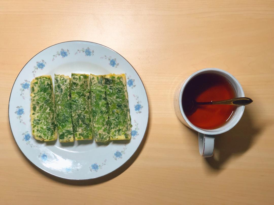 蘸汁菠菜鸡蛋糕——春季养生多吃菠菜