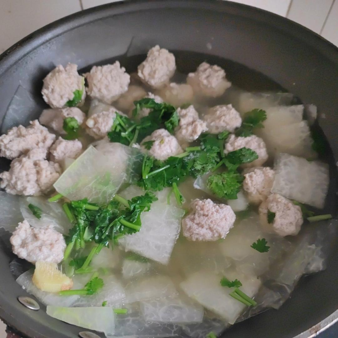 冬瓜汆丸子汤