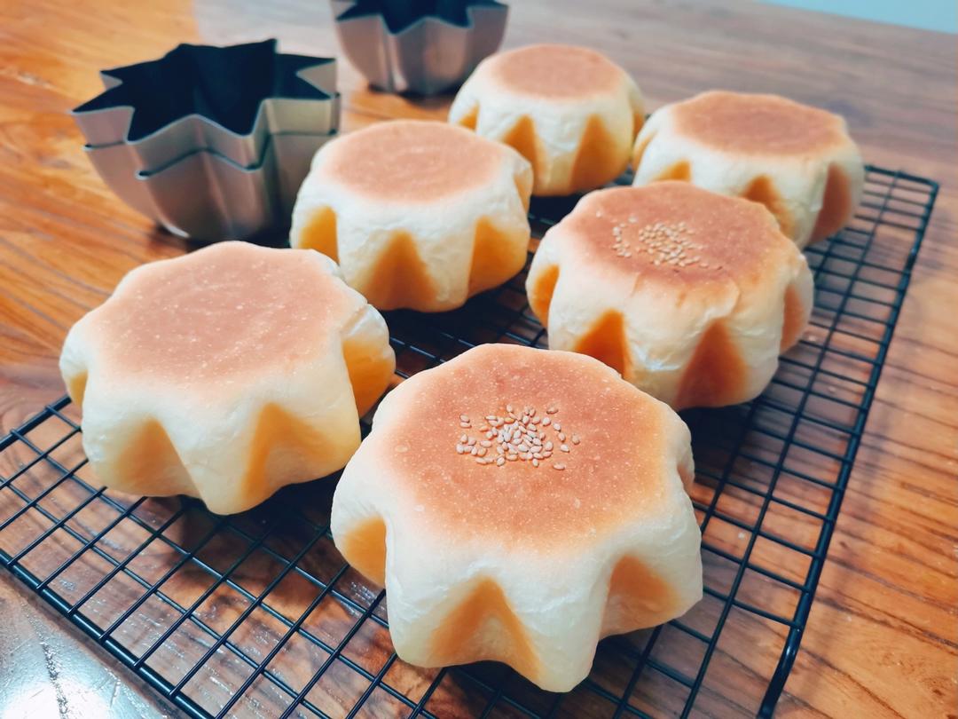 软软萌萌的紫米小面包