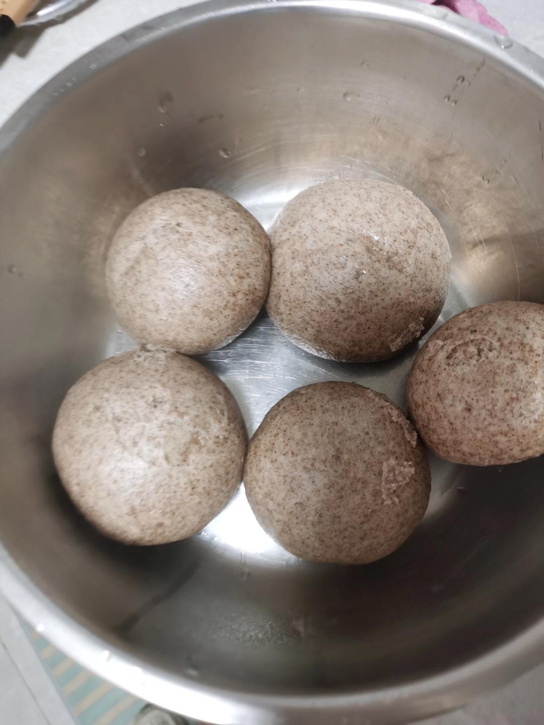 无油无糖松软的全麦馒头