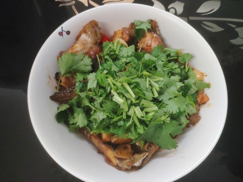 张亮版“砂锅”三文鱼头