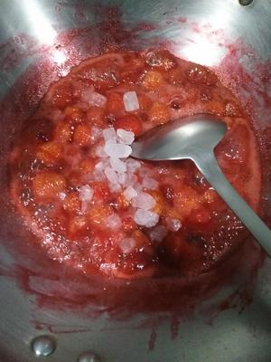 大颗粒草莓酱的做法 步骤3
