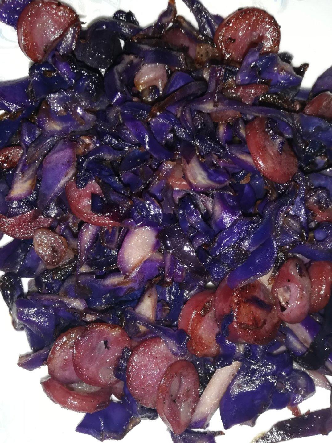 黄油卷心菜
